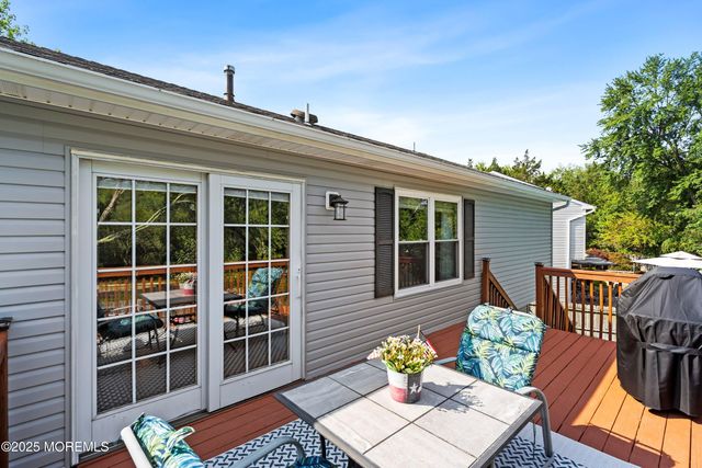 10 Cove Court, Howell, NJ 07731