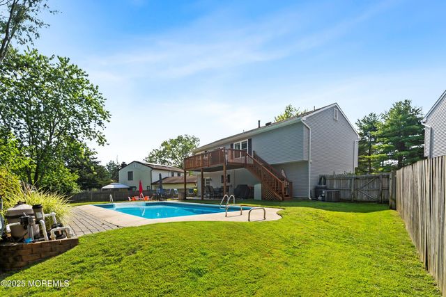 10 Cove Court, Howell, NJ 07731