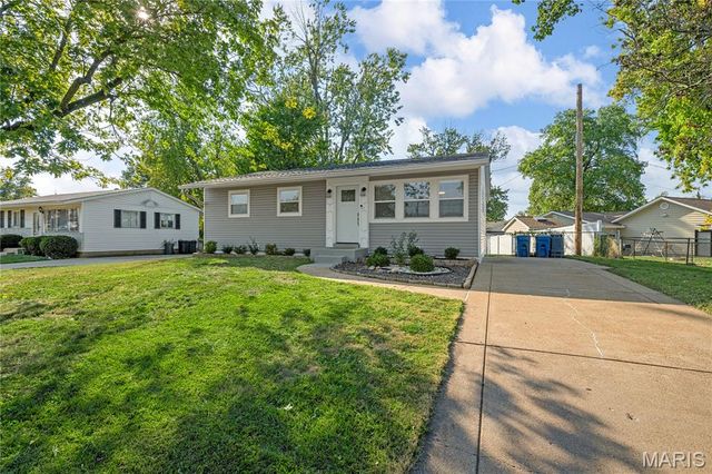 11345 Revere Lane, St Louis, MO 63128