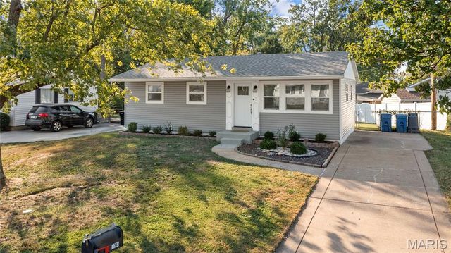 11345 Revere Lane, St Louis, MO 63128