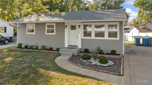 11345 Revere Lane, St Louis, MO 63128