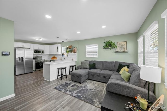 11345 Revere Lane, St Louis, MO 63128