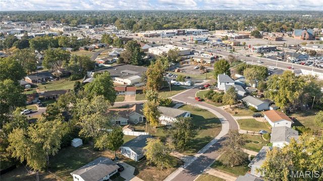 11345 Revere Lane, St Louis, MO 63128