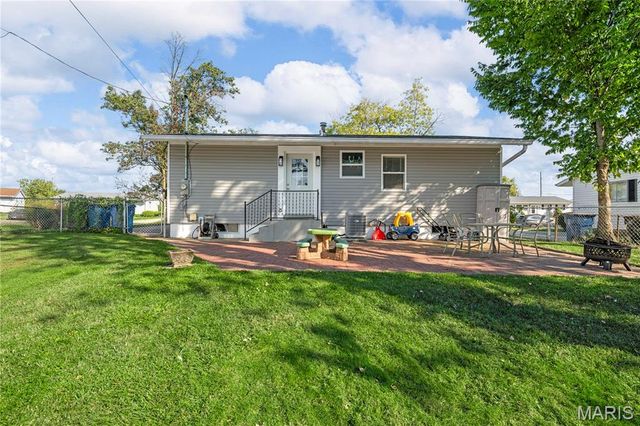 11345 Revere Lane, St Louis, MO 63128