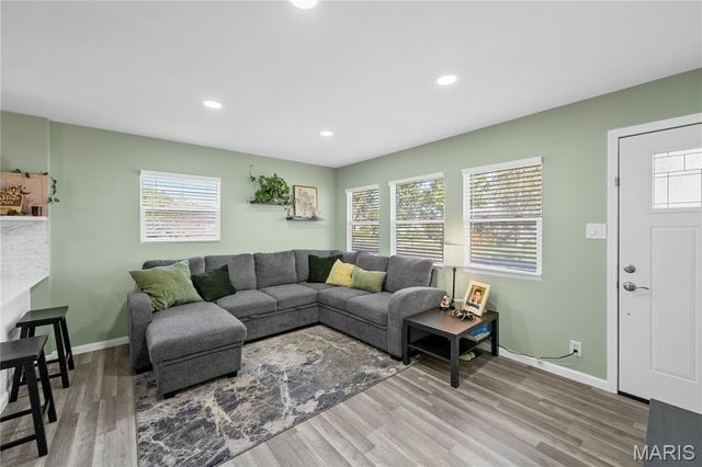 11345 Revere Lane, St Louis, MO 63128