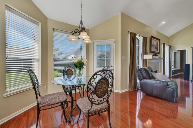 11012 Dogwood Court, La Porte, TX 77571