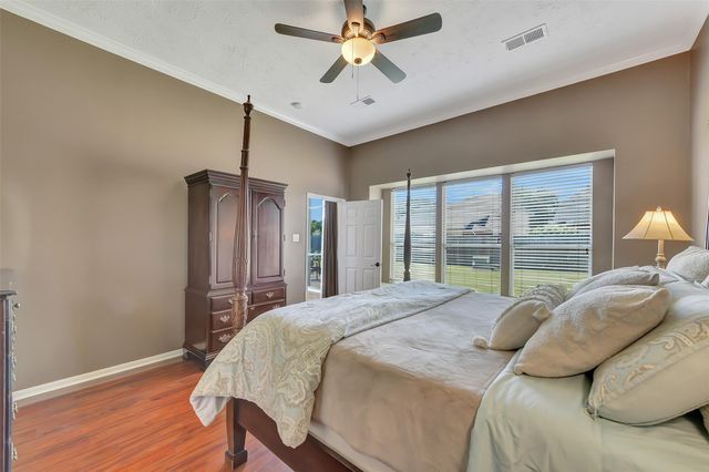 11012 Dogwood Court, La Porte, TX 77571