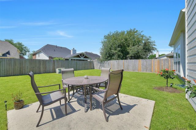 11012 Dogwood Court, La Porte, TX 77571
