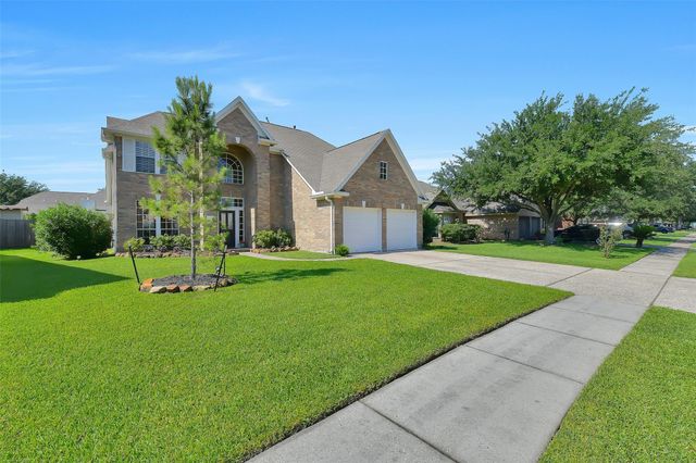 11012 Dogwood Court, La Porte, TX 77571