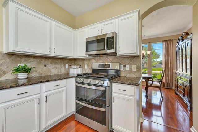 11012 Dogwood Court, La Porte, TX 77571