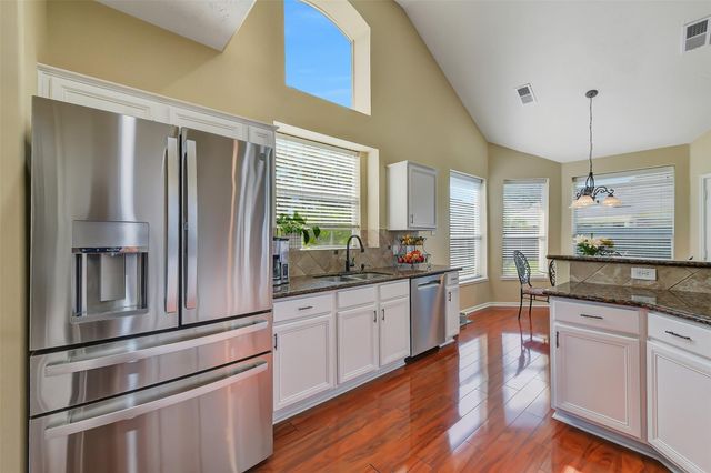 11012 Dogwood Court, La Porte, TX 77571