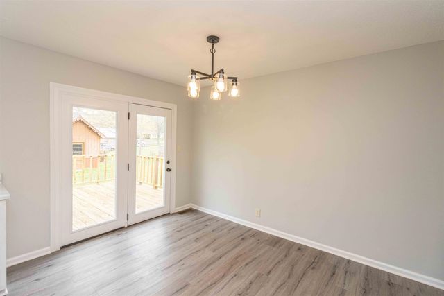 536 RIDGEWAY DR, Bolivar, TN 38008