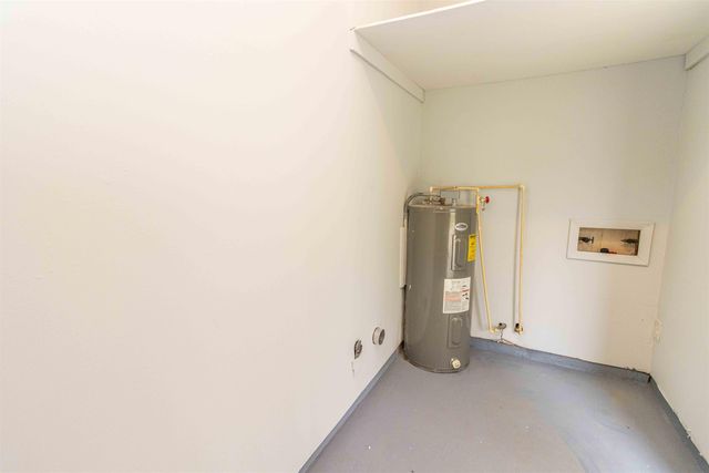 536 RIDGEWAY DR, Bolivar, TN 38008