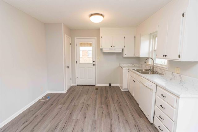 536 RIDGEWAY DR, Bolivar, TN 38008