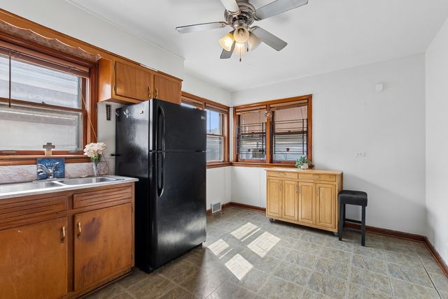 7418 S Maplewood Avenue, Chicago, IL 60629
