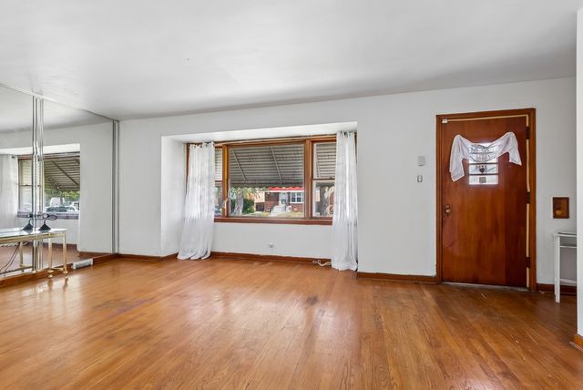 7418 S Maplewood Avenue, Chicago, IL 60629