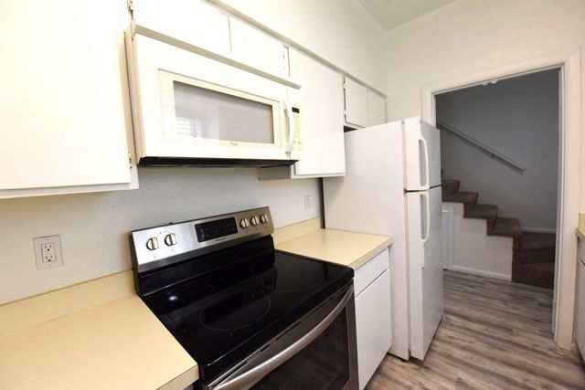 2727 Shelby Avenue M, Dallas, TX 75219