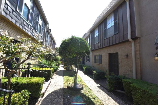 2727 Shelby Avenue M, Dallas, TX 75219
