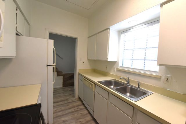 2727 Shelby Avenue M, Dallas, TX 75219