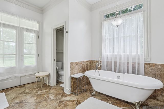 5585 La Hwy 966, St Francisville, LA 70775