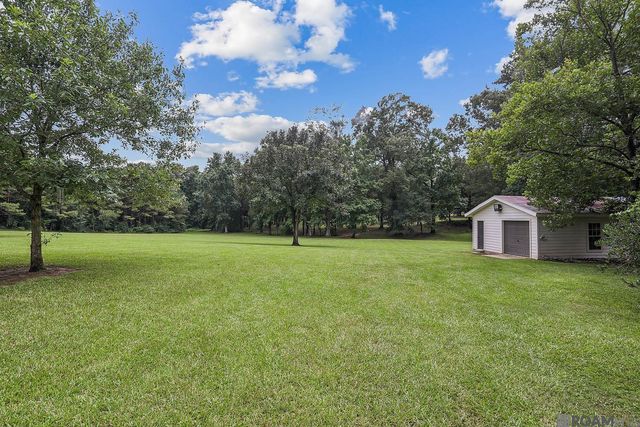 5585 La Hwy 966, St Francisville, LA 70775