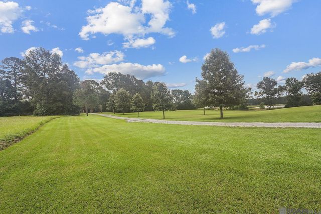 5585 La Hwy 966, St Francisville, LA 70775