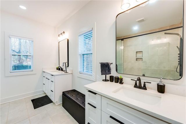 1239 Plaza Avenue SW B, Atlanta, GA 30310
