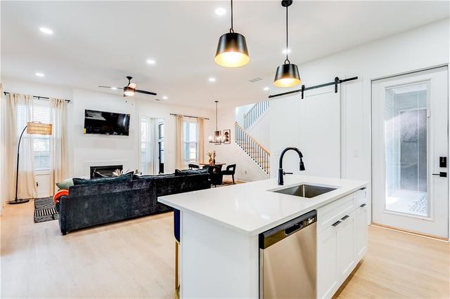 1239 Plaza Avenue SW B, Atlanta, GA 30310