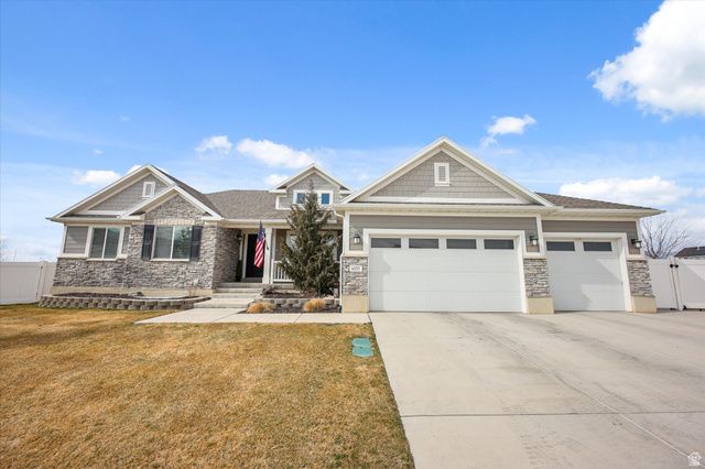 6151 N DAVIS KNOLLS DR, Eagle Mountain, UT 84005