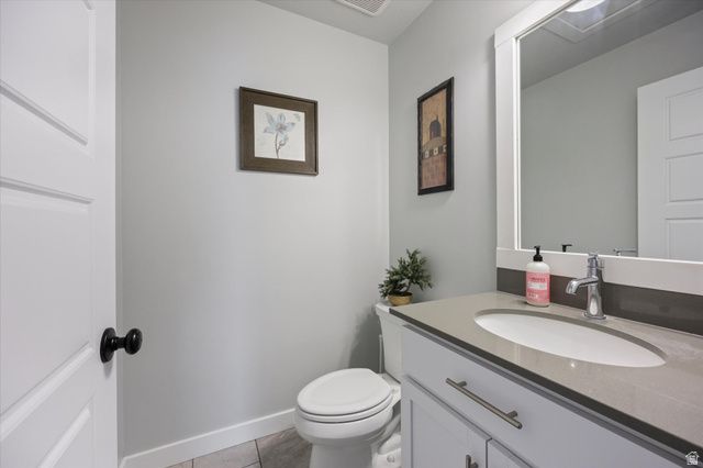 6151 N DAVIS KNOLLS DR, Eagle Mountain, UT 84005