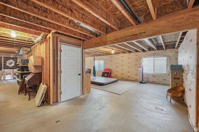 6151 N DAVIS KNOLLS DR, Eagle Mountain, UT 84005