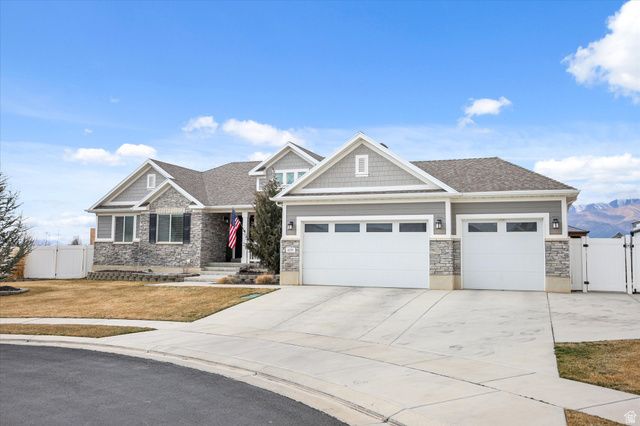 6151 N DAVIS KNOLLS DR, Eagle Mountain, UT 84005