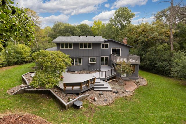 3200 Hazelwood W, Wayzata, MN 55391