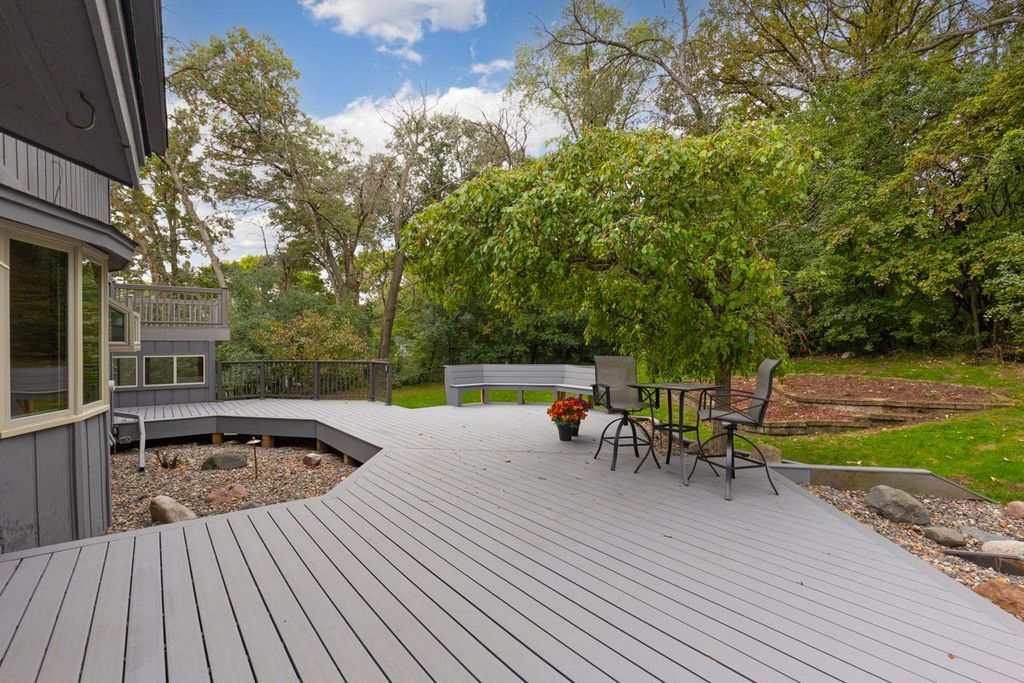 3200 Hazelwood W, Wayzata, MN 55391 — photo 4