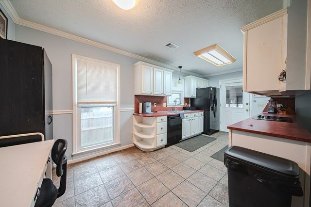 1 Lexington Circle, Phenix City, AL 36869