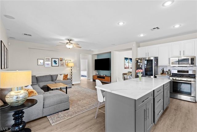 3838 Landing Ridge Place, Las Vegas, NV 89135