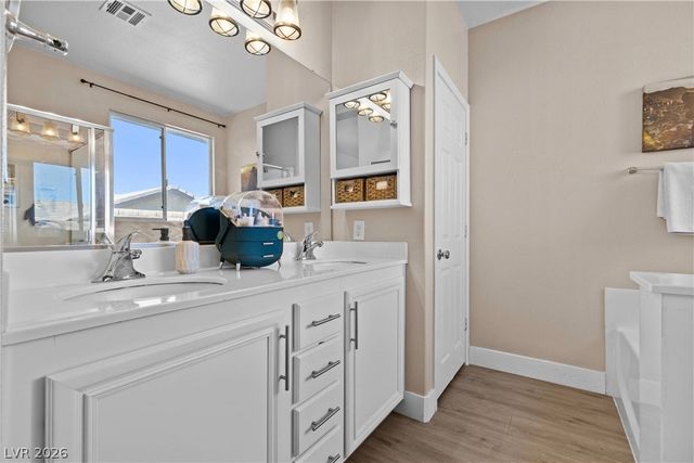 3838 Landing Ridge Place, Las Vegas, NV 89135