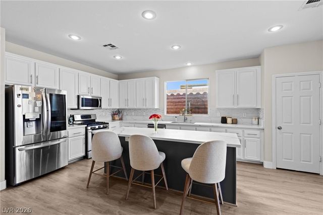 3838 Landing Ridge Place, Las Vegas, NV 89135