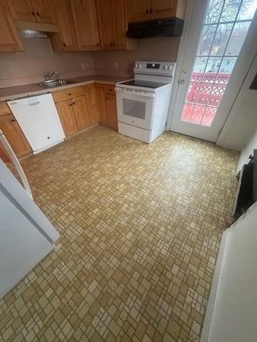 31 Badger Rd, Boston, MA 02136