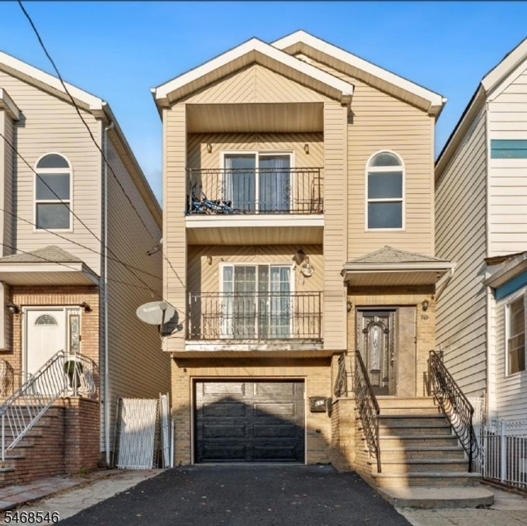 617 Franklin St, Elizabeth City, NJ 07206 — exterior