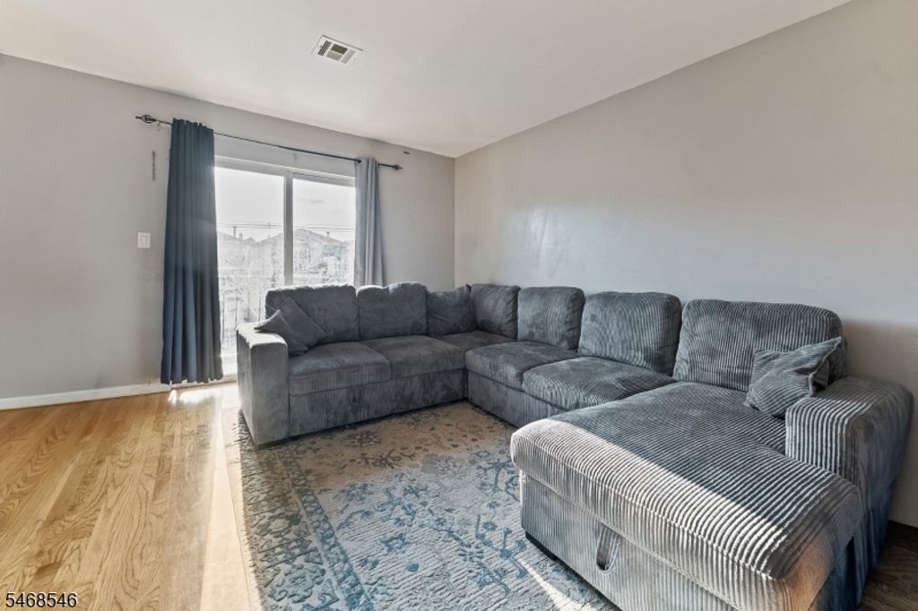 617 Franklin St, Elizabeth City, NJ 07206 — photo 4