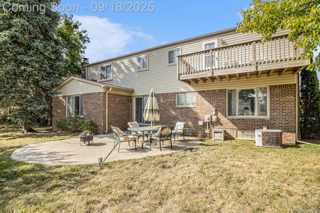 15721 Kristin Lane, Riverview, MI 48193