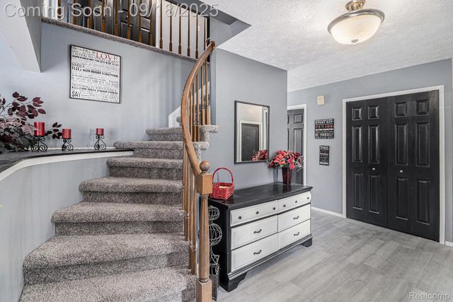 15721 Kristin Lane, Riverview, MI 48193