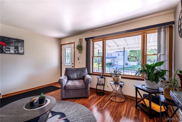 820 93rd Street, Niagara Falls, NY 14304
