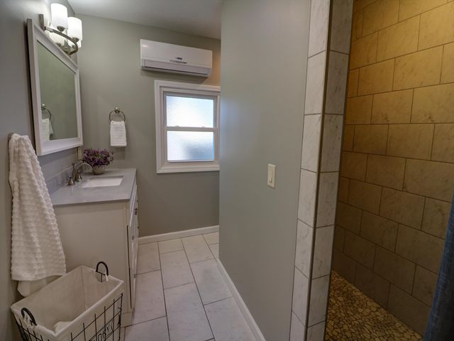 805 Columbus Ave, Newton, KS 67114