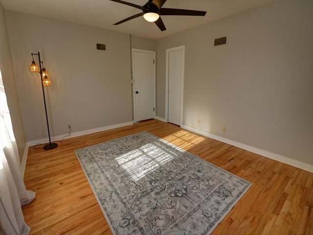 805 Columbus Ave, Newton, KS 67114