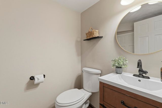 902 Albany Court, Raleigh, NC 27615