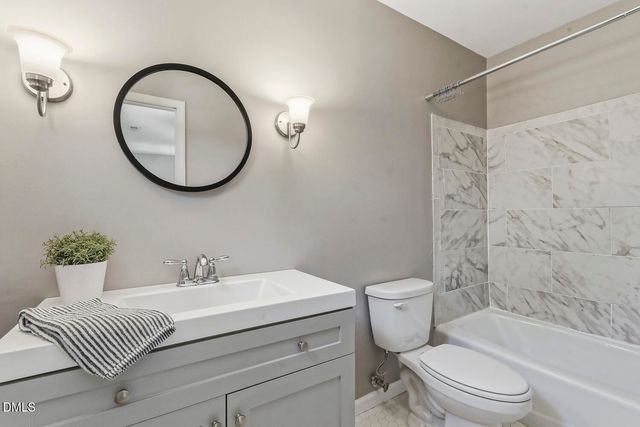 902 Albany Court, Raleigh, NC 27615