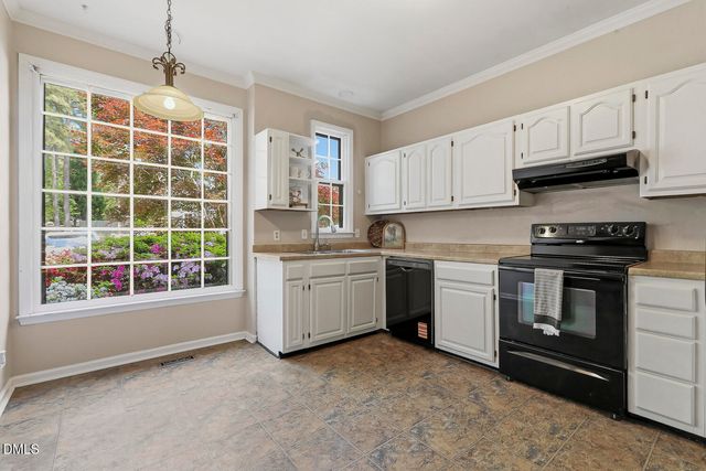 902 Albany Court, Raleigh, NC 27615