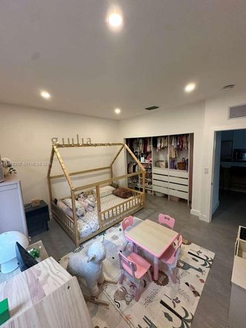 1854 SW 17th St, Miami, FL 33145